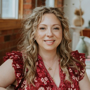 Greer Kirshenbaum, PHD professional headshot on the Informed Pregnancy Blog